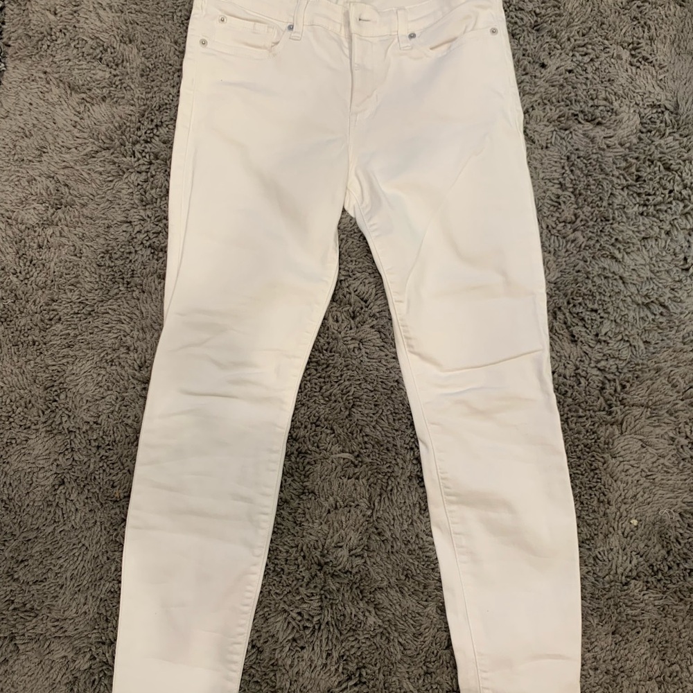 GAP Classic White Denim Skinny Jeans